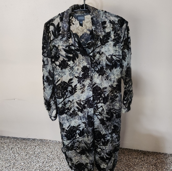 Donna Embossed & Embellished Velvet Sheer Long Sleeve Sz. M Jacket - Picture 1 of 8